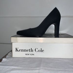 Kenneth Cole Vintage Black Heels Size 5 1/2 Original Box